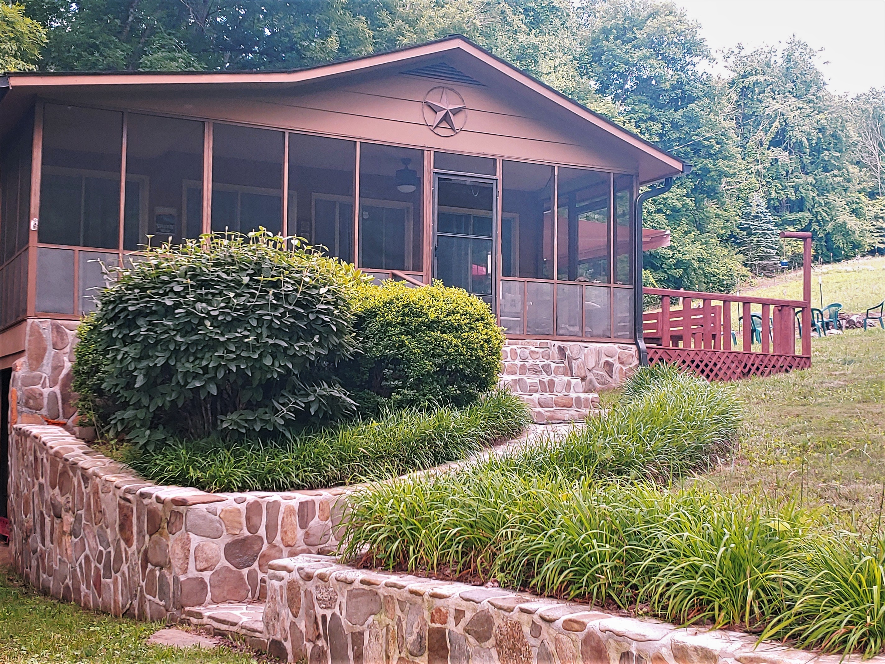 Creekside Cottage
